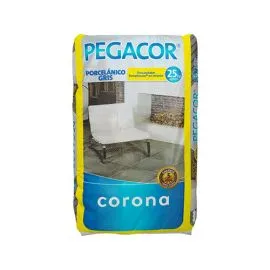 Saco de Cemento Cola Porcelánico Gris PEGACOR CORONA de 25Kg vista frontal. Islagrande.com