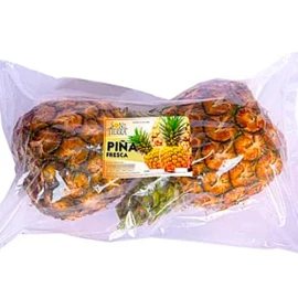 Fresh pineapple 2,5kg to 3kg. Islagrande.com